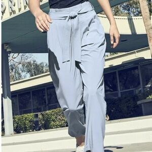 ATHLETA SKYLINE PANT II Women’s SIZE 10 Cornflower Blue Tie Detail Zip Pockets